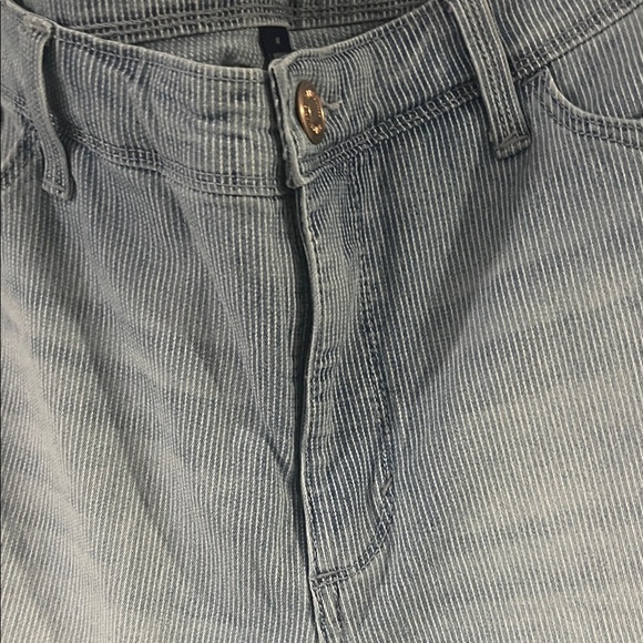 Bandolino Sky Blue Ankle Jeans - Picture 4 of 11